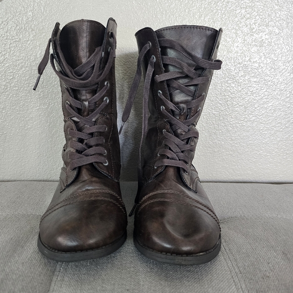 Rue21 Brown Combat Moto Boots with Lace-Up Design - Picture 1 of 4